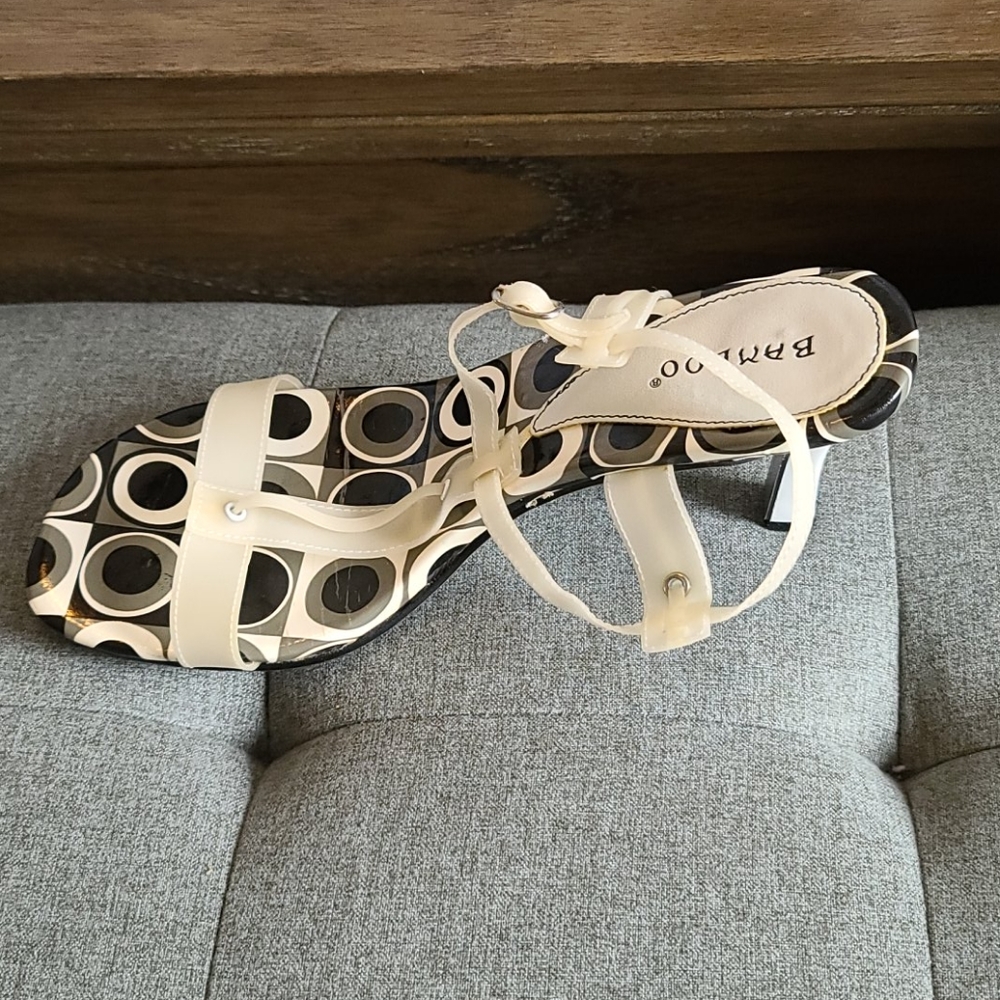 Bamboo strappy plastic sandals
